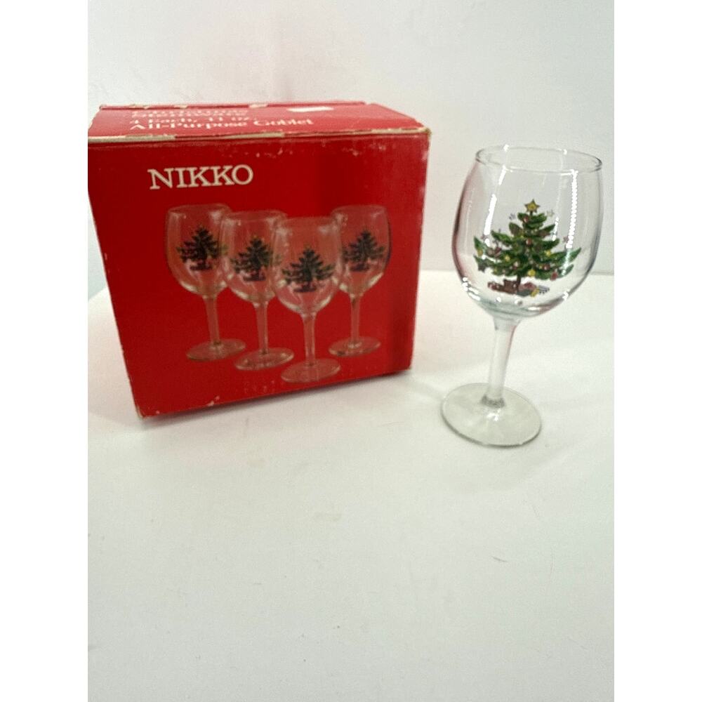Nikko Christmas Tree All Purpose Goblets Set 4 Vintage 11 Oz Holiday Stemware